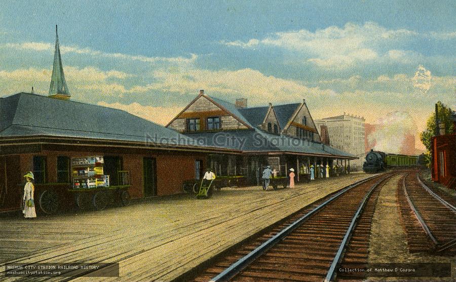 Postcard: Boston & Maine Railroad Station, Holyoke, Massachusetts